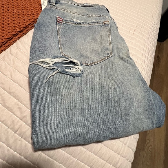 Urban Outfitters High-waisted distressed denim jeans - Picture 7 of 7